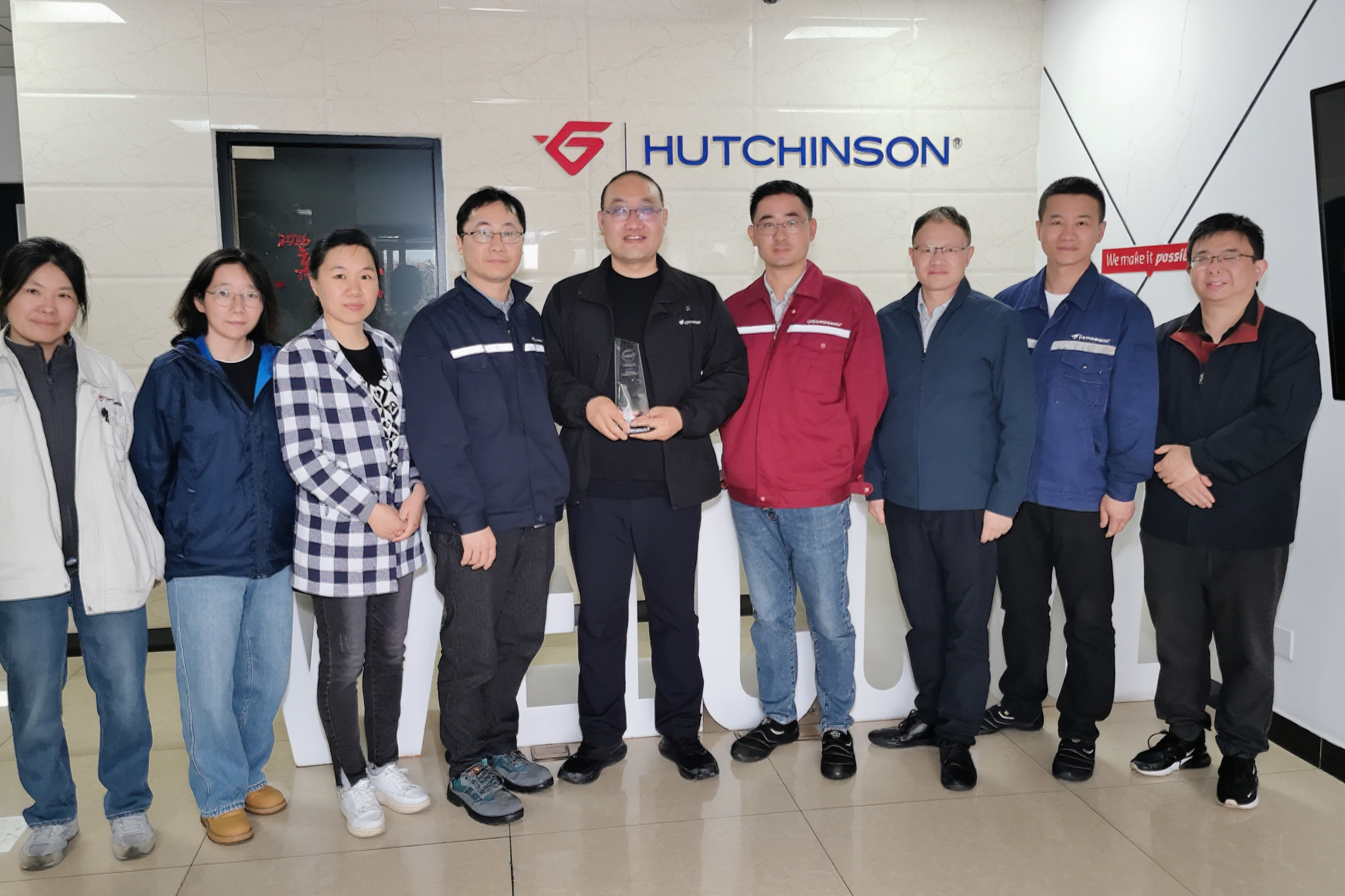 Hutchinson Wuhan récompensé par Nissan pour son innovation.